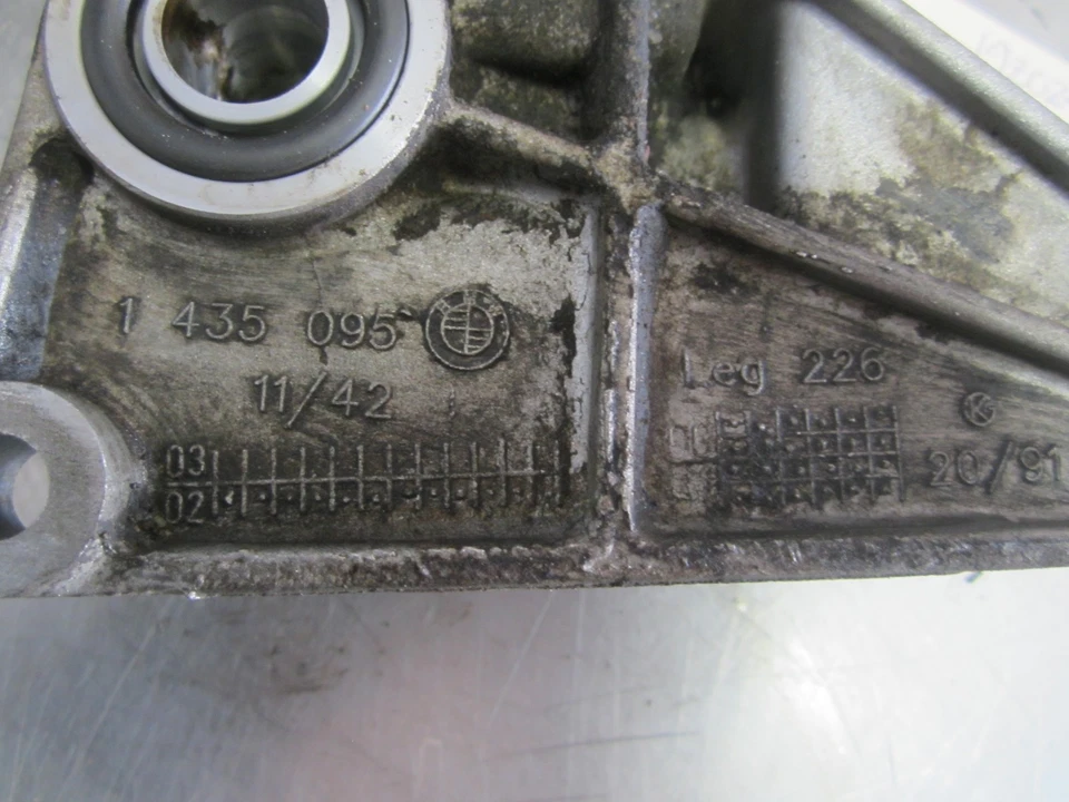 Carcasa enfriador de aceite para 03-05 Land Rover Range Rover 4.4 Foto 3 de 4