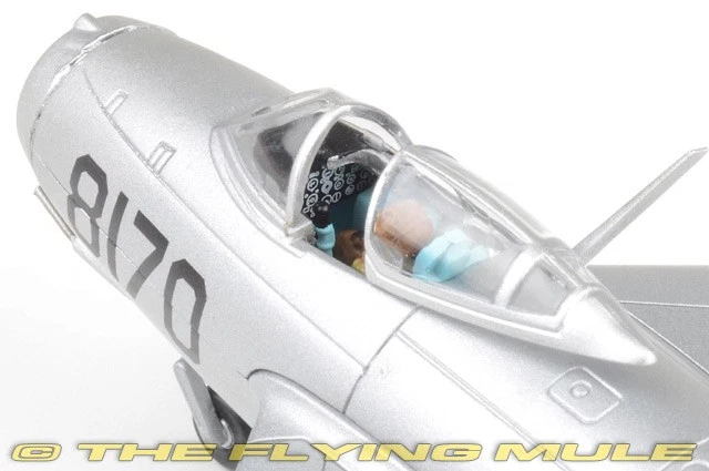 Hobby Master 1:72 MiG-15 Fagot Soviet Air Force Black 8170 - Image 3 of 4