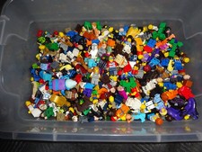 1 Genuine Random Lego Minifigure Free ship when combined w/ bulk Lego purchase