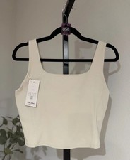 HALARA Play It My Way Cropped Yoga Tank with Built in Bra Women  s Sz Lg NWT