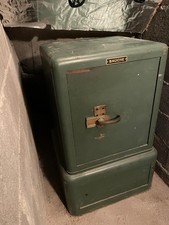 COFFRE FORT ANCIEN BAUCHE