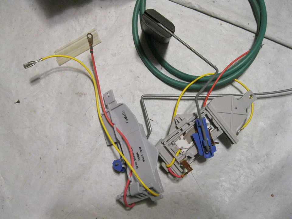 Fuel Tank Sender Assembly Motorcraft PS-305 fits 05-07 Ford Freestyle - Изображение 2 из 4