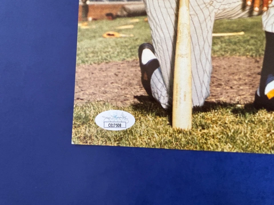 Ernie Banks signed 8x10 photo Chicago Cubs JSA COA #CE17508 - GORGEOUS AUTO - Image 2 of 4