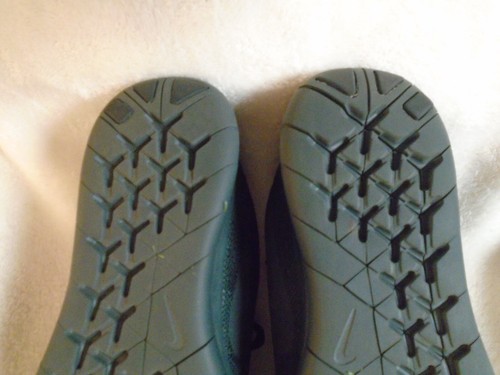 Nike Free Triple Black Anthracite Running Shoes 880840-003 Women Size 9 - Picture 10 of 16