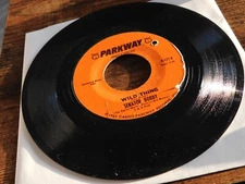 SENATOR BOBBY WILD THING 45 RPM RECORD 063
