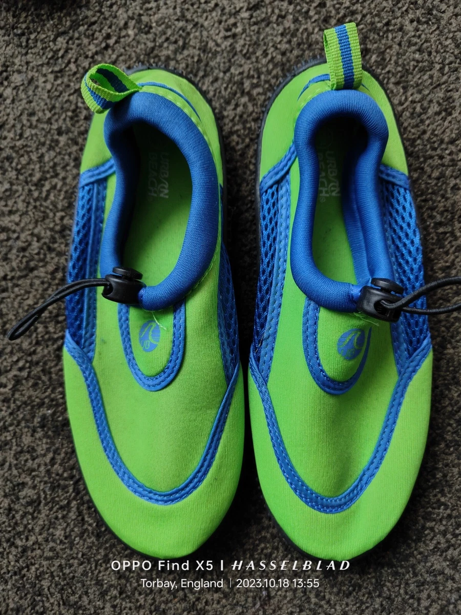 Aqua shoes hotsell size 3