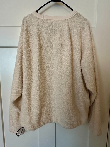 Suéter Pullover Sherpa Polar Tela Estándar Beige Tostado Mediano Acogedor Estilo Peluche - Imagen 3 de 6