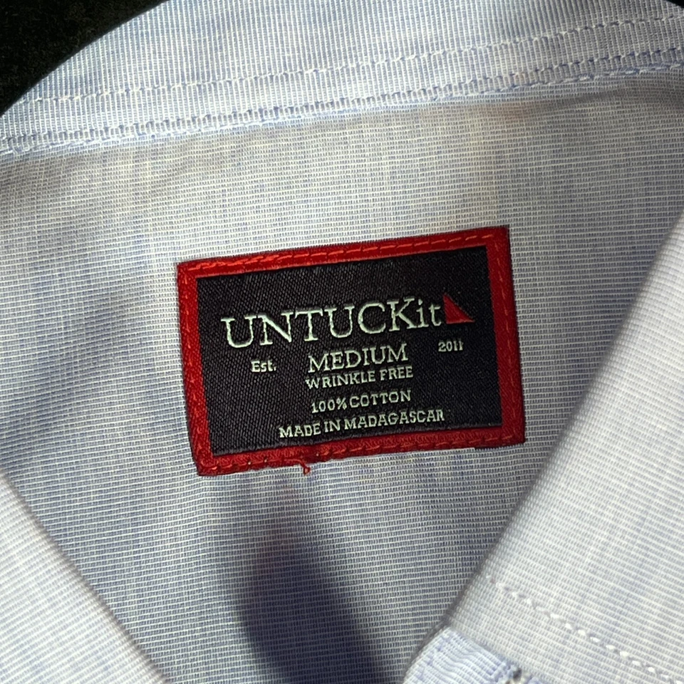 Untuckit Shirt Mens MEdium Blue Short Sleeve Hillstowe Button Up Wrinkle Free - Image 4 of 4