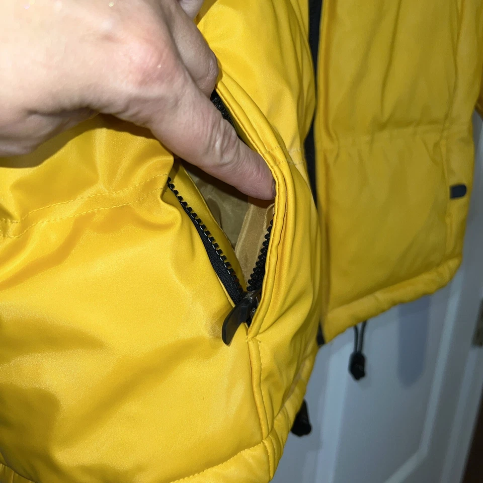 Chaqueta acolchada amarilla para hombre KC Collections abrigo bolsillos con cremallera forro negro medio Foto 4 de 4