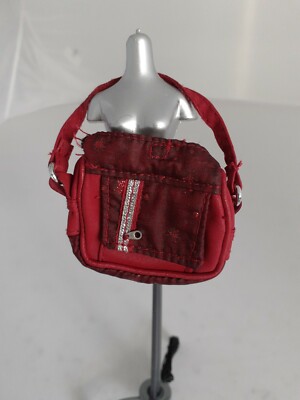 Bratz Doll, Winter Wonderland Jade   Red Handbag