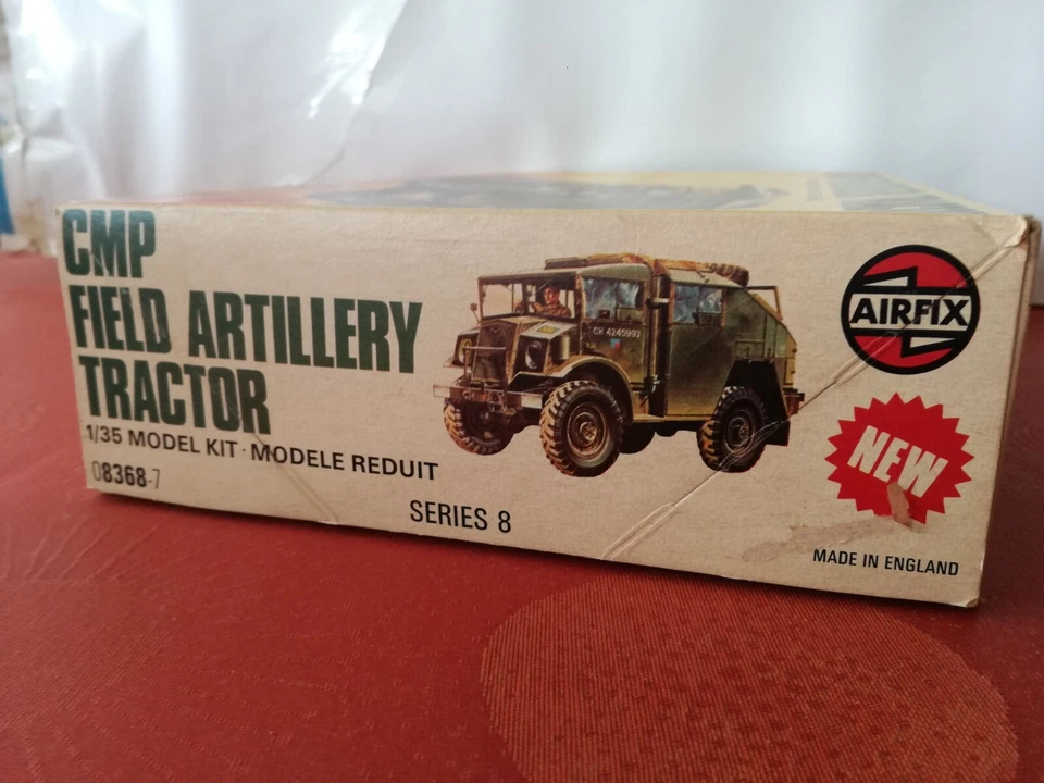 AIRFIX 08368 CMP FIELD ARTILLERY TRACTOR (trattore britannico WWII) KIT 1/35 - Immagine 3 di 4