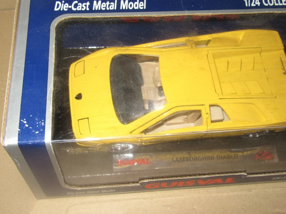 356O Guisval 40202 CINA Lamborghini Diablo GIALLO 1:24 Collezione + Scatola - Immagine 2 di 4