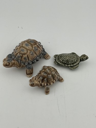 3 -Wade Miniature- Made In England Porcelain Turtles
