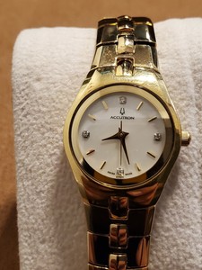 bulova accutron chronograph sapphire crystal