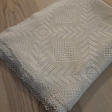 Exquisite Vintage Handmade Crochet Lace Tablecloth 44" x 58" Ivory
