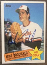 1985 TOPPS MIKE BODDICKER BALTIMORE ORIOLES SIGNED ALL STAR CARD #709
