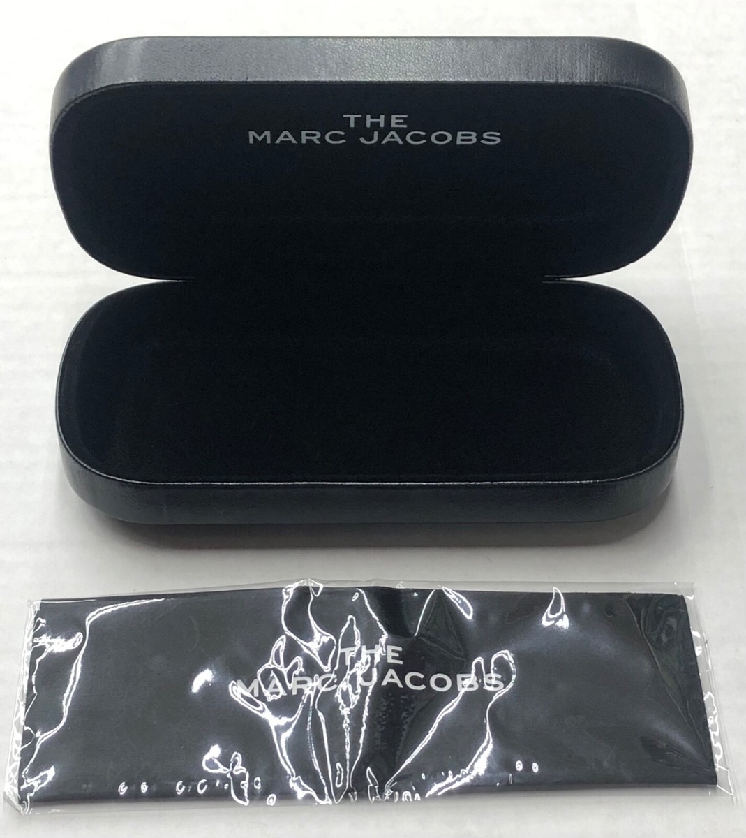 【MARC JACOBS】THE SHADES CASE レザー メガネ ケース Marc Jacobs The Shades Leather Case | Saks Fifth Avenue