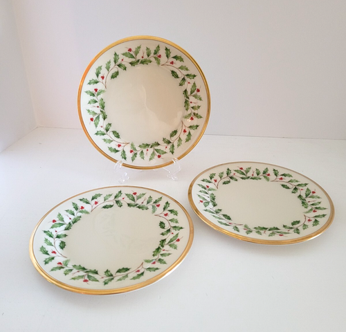 LENOX Dimension Collection Holiday Holly Berry Gold Trim 6" Party Plates