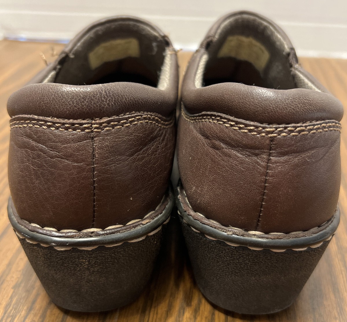 Eastland Shoes Womens 8M Amore Slip On Clog Loafer 3096-02 