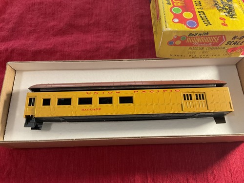 KIT COMBINADO ROUNDHOUSE HO-SCALE UNION PACIFIC #6144 ¡¡TOTALMENTE NUEVO!!! | Zustand: New