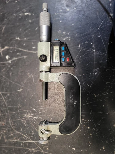 **READ** MITUTOYO DIGITAL THREAD SCREW MICROMETER 326-712-10? 1-2"  NO ANVILS #4