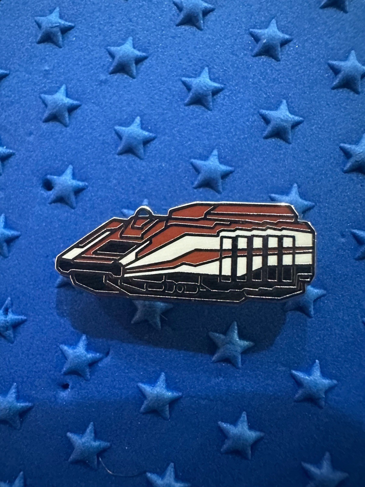 Disneyland Tiny Kingdom 1st Edition Series 3 Star Tours Starspeeder Ship Pin