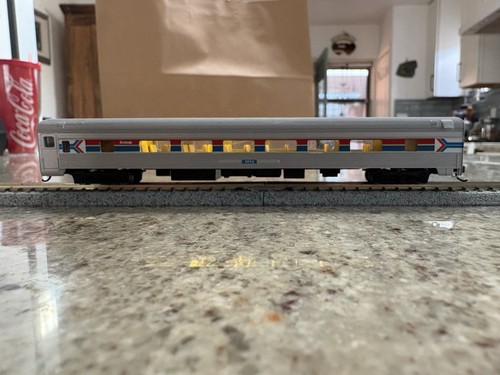 Autocar estriado Bachmann escala 14754 N pintado personalizado Streamline con luces Amtrak | Zustand: Used