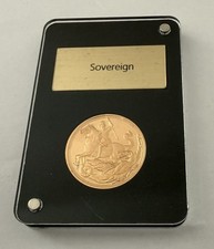 Elizabeth II 2017 Gold Sovereign Mint In Sealed Slab, Cased And Boxed