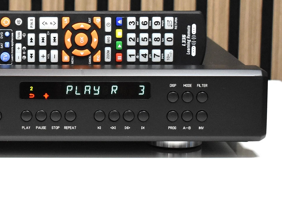 T+A CD-1210 R High End CD-Player mit Zubehör sehr guter Zustand - Bild 4 von 4