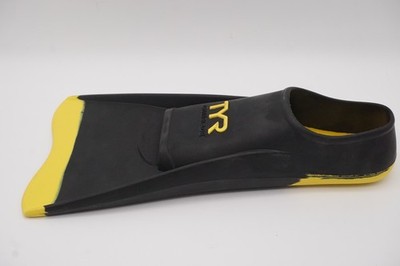 TYR Cross Blade Swim Fins 2.0 Mens 5-7 Womens 6.5-8.5 Black and