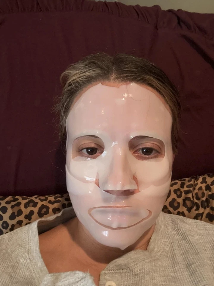 Korean Glass Skin Overnight Repair Hydrogel Bio Collagen Mask Sheets - 35g x 1 - Image 4 of 4