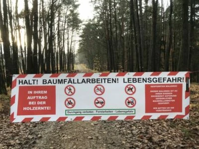 Forst-Absperrbanner 300x80cm inkl. Zubehör - 3 Varianten - auf Wunsch mit Logo