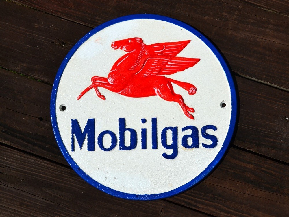 Mobilgas Pegasus Cast Iron Metal Sign - Mobil Oil - Socony-Vacuum