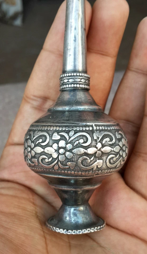 Botella rociadora de agua rosa plateada vintage tallada a mano coleccionable decorativa Foto 4 de 4