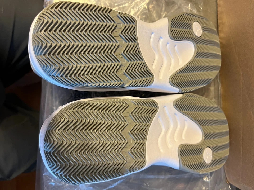 Air Jordan Jordan Max Aura 2 'Cinza Médio' 2024 CK6636-012 TAMANHO 11 (VEJA FOTOS) - Imagem 3 de 4