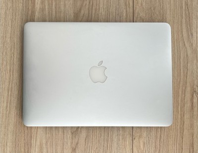 Apple MacBook Pro Retina 13-inch (Early 2013) A1425 i5 2.4GHZ 8GB