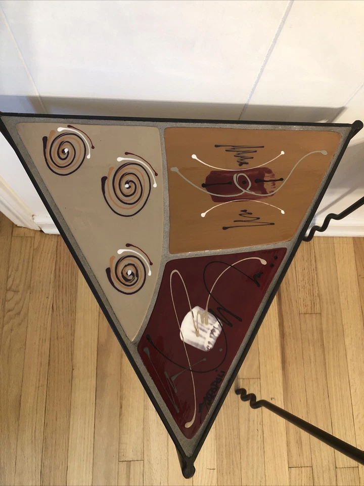 🔥🔥🔥Staropoli Triangle Memphis Style End Tables 🔥🔥 - Image 3 of 4