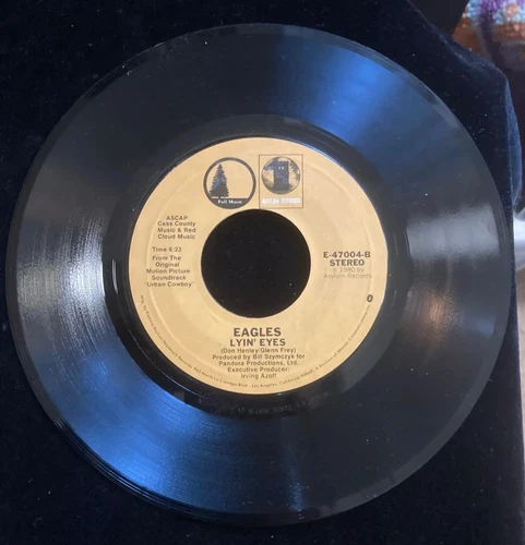 Vintage Johnny Lee Looking For Love Eagles Lying Eyes 45 Record   EX