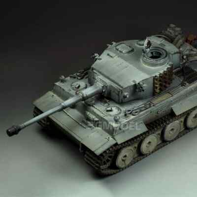 Tamiya 35216 German Tiger I Early Prod. 1/35 Scale Model Kit