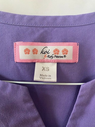 Koi Kathy Peterson Damen XS lila Kurzarm Peeling medizinisches Oberteil Stil 166 - Bild 5 von 6