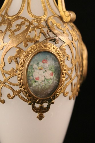 19th C.French Diminutive White Opaline Glass Ewer Pitcher Gilt Metal Baccarat? - Picture 8 of 11