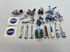 Lot of 19 1998 NASA Play Visions Pieces