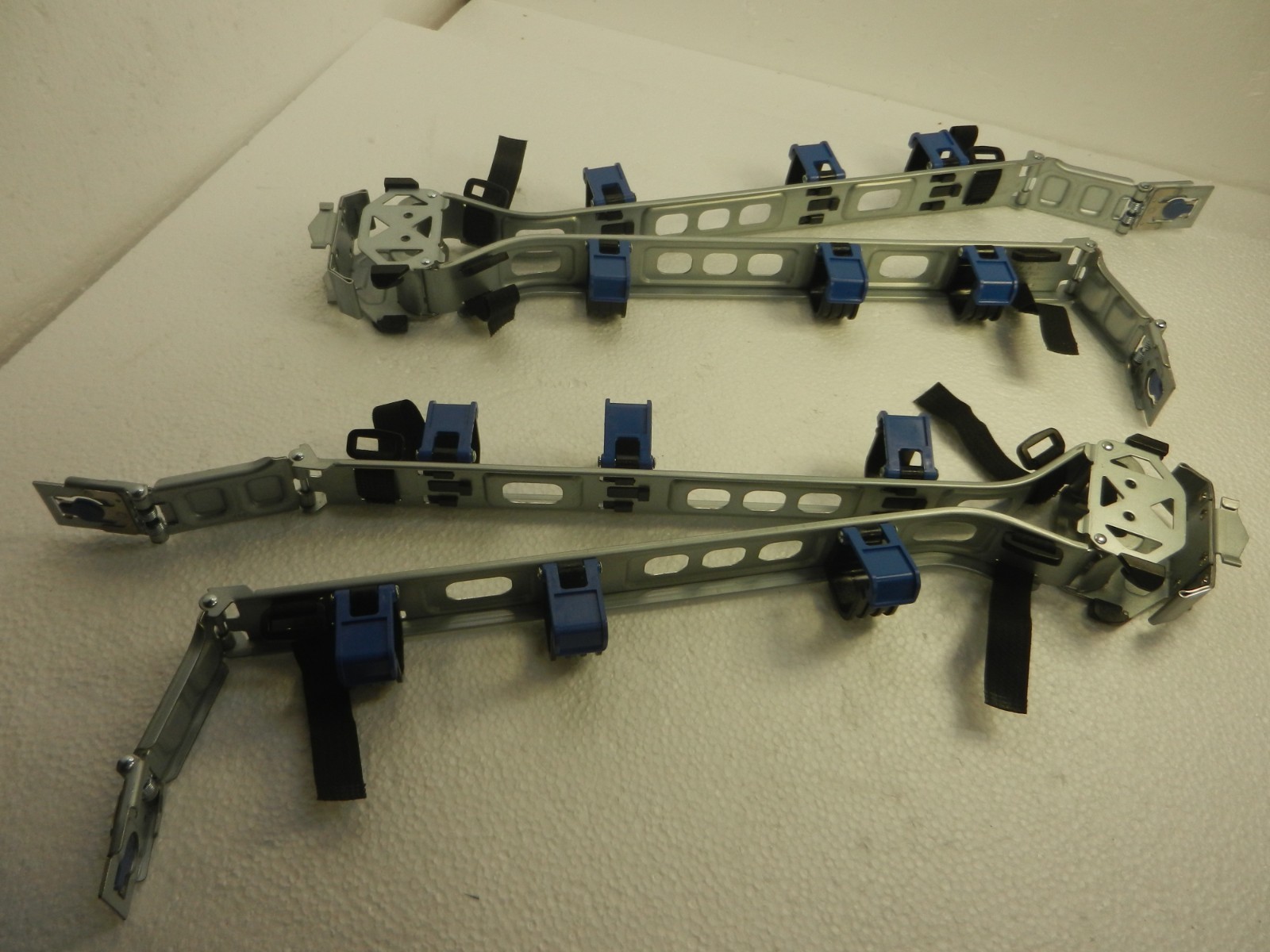 2X LOT * * * * HP 699111-001 699112-001 ProLiant DL360 1U Cable Management Arm