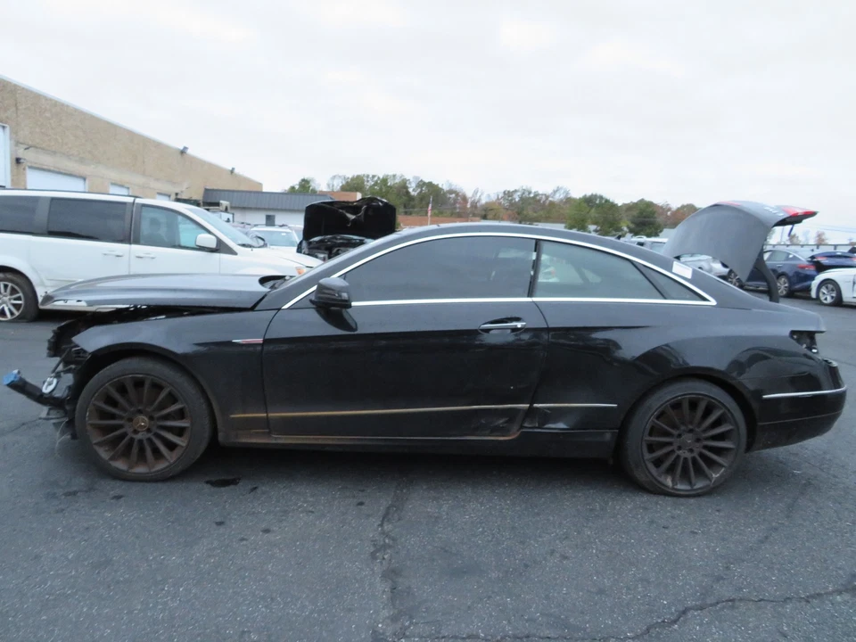 Guantera delantera Mercedes-Benz Clase E E E350 2010-2013 OEM 20768004919G50 Foto 3 de 4