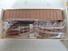 Walthers Ho Gauge 50' Airslide Hopper 932-3650 Undecorated Train Car Kit