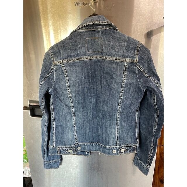 Levi Strauss & Co. Women's Denim Jacket Size S - Classic Style Lightweight thumbnail 3