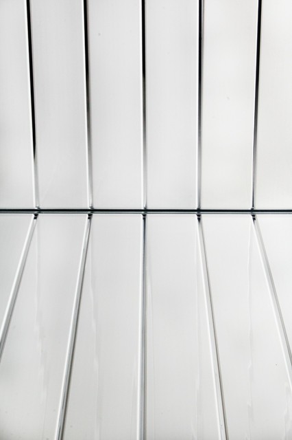 10 White With Chrome Inset Bathroom Cladding Panels Pvc Ceiling