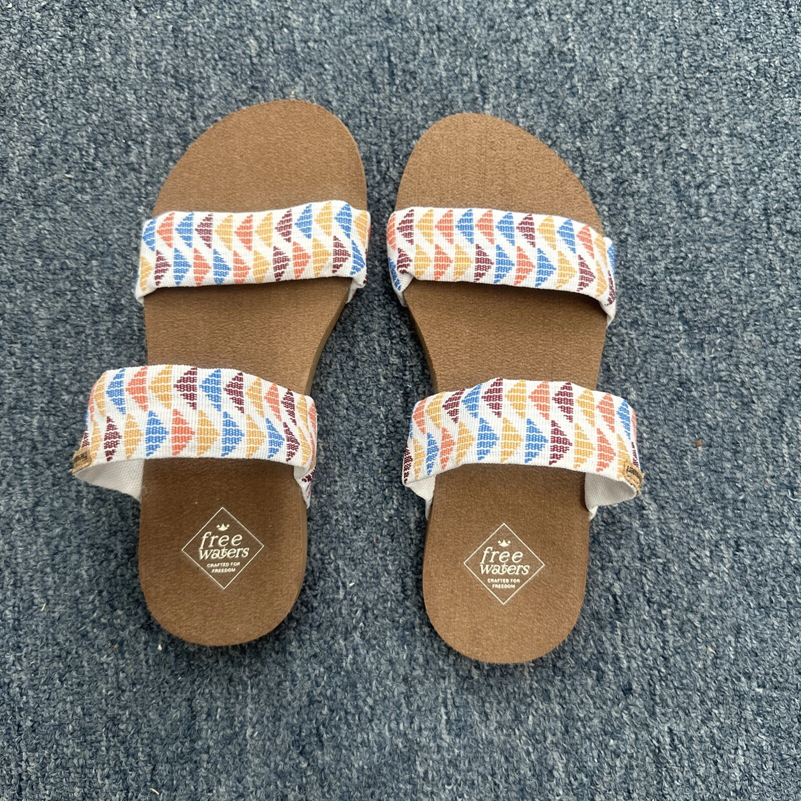 Freewaters Taille 6 M Supreme Multicolore Sandales à enfiler Chaussures Confort Femme