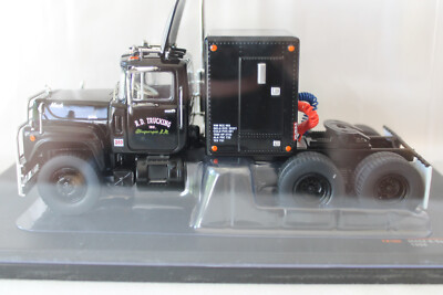 IXO TR100 1:43 Mack R-Series Rubber Duck Convoy Kris Kristopherson