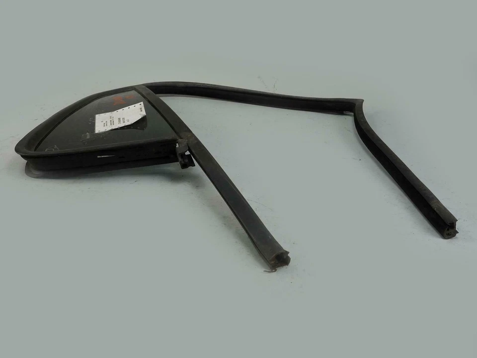 1998 - 2005 Mercedes Benz Ml Class W163 Window Glass Vent Door Rh Right Rear - Image 4 of 4